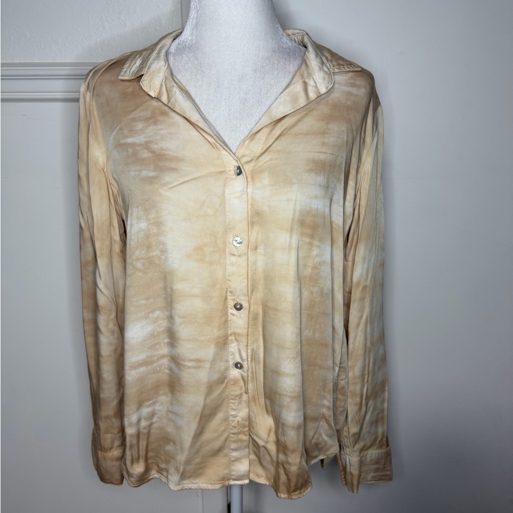 Bella Dahl Cream Button-Down Shirt size M